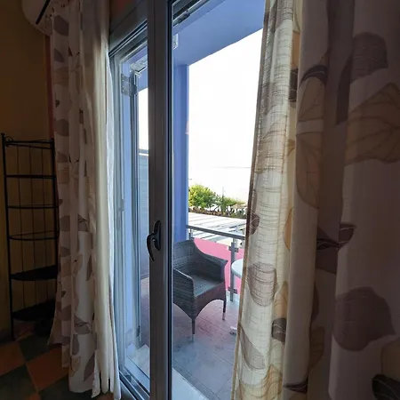 Apartman Okeania Seafront In