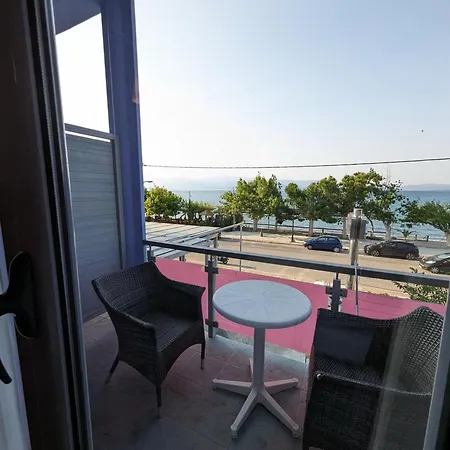 Okeania Seafront In * Kaména Vúrla