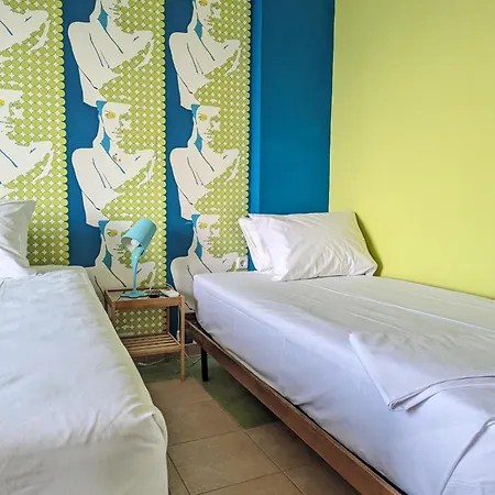 Okeania Seafront In Apartament *