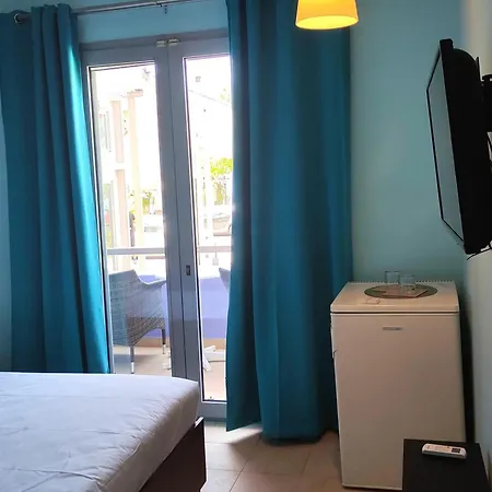 Okeania Seafront In Appartement