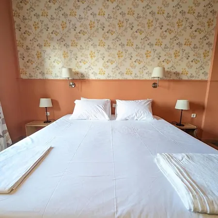Okeania Seafront In Apartment *