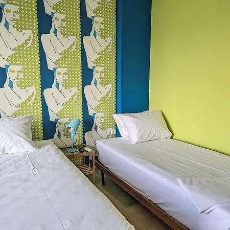 Okeania Seafront In Apartamento *