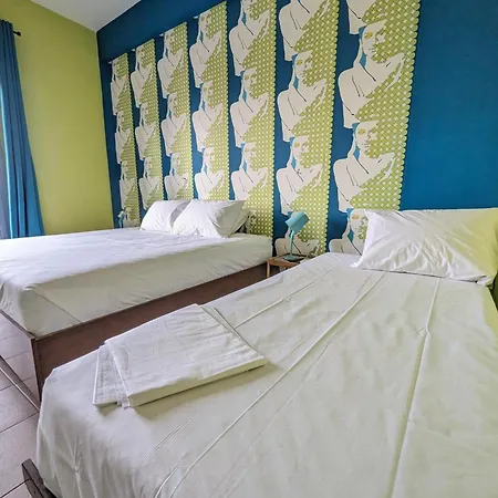 Apartamento Okeania Seafront In