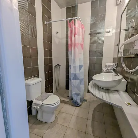 Apartamento Okeania Seafront In