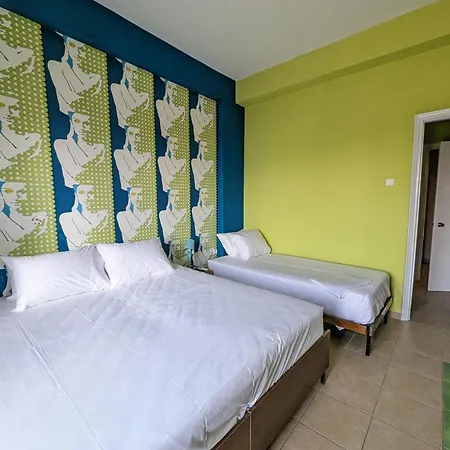 Okeania Seafront In Apartamento *